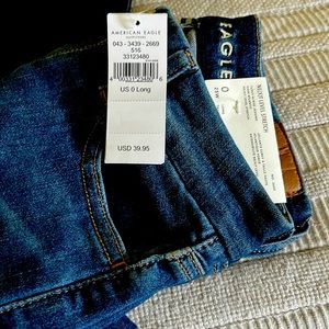 American Eagle Curvy Hi- Rise Curvy Jegging- NWT!